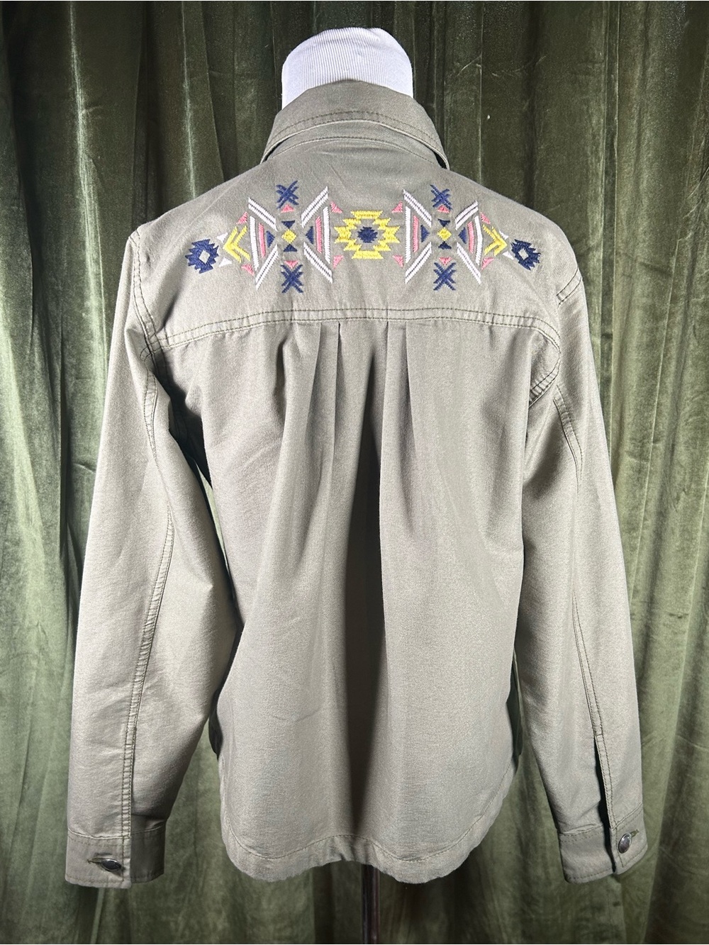 ARIAT Lulu Jacket Olive Embroidered Southwestern Western Shacket - Picture 5 of 6
